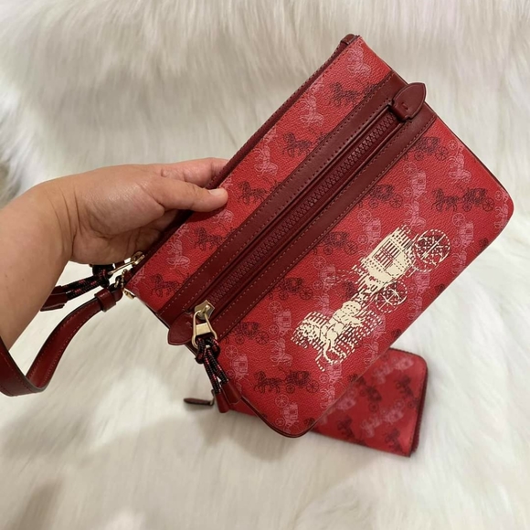 COACH LONG WALLET & LARGE WRISTLET - Picture 5 of 5